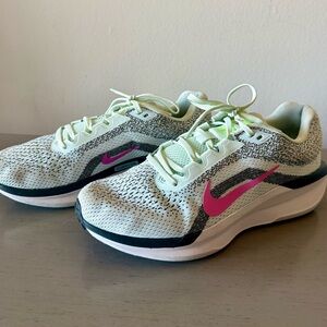 Nike Winflo 11 Running Shoes